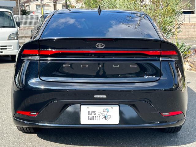 プリウス Z 12.3型ナビ/全方位モニター/Dインナーミラー/パーキングブレーキサポート/ワイヤレス充電/メモリー付きパワーシート/シートベンチレーション/パワーバックドア/取説(12枚目)
