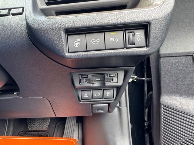 プリウス Z 12.3型ナビ/全方位モニター/Dインナーミラー/パーキングブレーキサポート/ワイヤレス充電/メモリー付きパワーシート/シートベンチレーション/パワーバックドア/取説(33枚目)