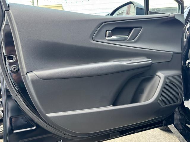 プリウス Z 12.3型ナビ/全方位モニター/Dインナーミラー/パーキングブレーキサポート/ワイヤレス充電/メモリー付きパワーシート/シートベンチレーション/パワーバックドア/取説(41枚目)