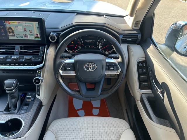 ランドクルーザー ZX モデリスタエアロ/オプションナビ/JBL/クールBOX/サンルーフ/ルーフレール/アラウンドビュー/ベージュレザー/クルコン/コーナーセンサー/クリアランスソナー/USB-C(6枚目)