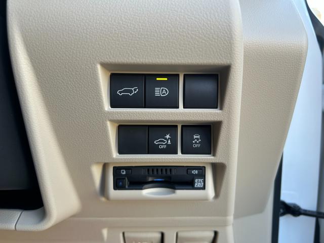 ランドクルーザー ZX モデリスタエアロ/オプションナビ/JBL/クールBOX/サンルーフ/ルーフレール/アラウンドビュー/ベージュレザー/クルコン/コーナーセンサー/クリアランスソナー/USB-C(42枚目)