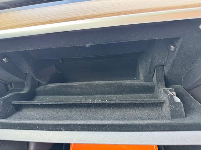 モデル３ 　車検Ｒ９年１１月／パワーフランク／スポイラー／オートパイロット／パノラマガラスルーフ／ホワイトシートカバー／カードキー／センターディスプレイ／コーナーセンサー／カードキー（49枚目）