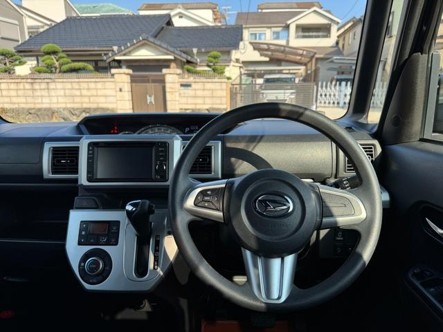 ドライバー目線の写真です。ドライバー目線からの装備をご確認下さい。