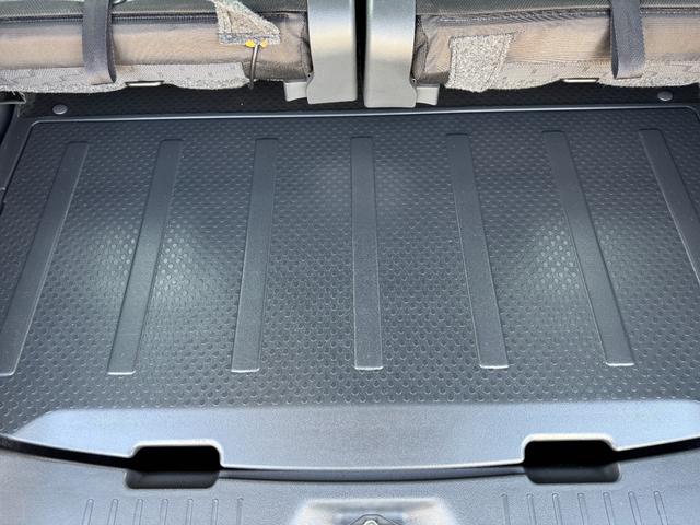 後席背面部アップした写真です。シミ、汚れ等ご確認下さい。