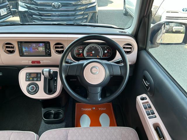 ミラココア 　車検Ｒ９年１２月／ナビ／地デジＴＶ／バックカメラ／Ｂｌｕｅｔｏｏｔｈ／スマートキー／アイドリング／電動格納ミラー／フォグランプ／ルーフレール／リアプライバシー／全席ＰＷ／取説（6枚目）