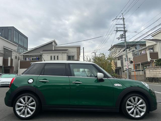 MINI クーパーSD 検R9年12月/ナビ/バックカメラ/Bluetooth/Apple CarPlay/コーナーセンサー/クルーズコントロール/ヘッドアップディスプレイ/アドリング/横滑り防止/USB/オートライト(10枚目)