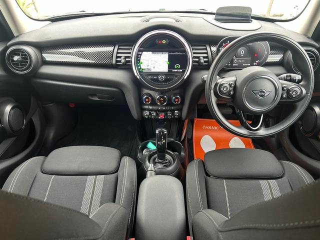 MINI クーパーSD 検R9年12月/ナビ/バックカメラ/Bluetooth/Apple CarPlay/コーナーセンサー/クルーズコントロール/ヘッドアップディスプレイ/アドリング/横滑り防止/USB/オートライト(17枚目)