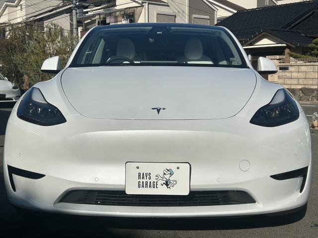 モデルＹ 　プレミアムホワイトインテリア／オートパイロット／パノラマガラスルーフ／パワーフランク／パワーシート／全席シートヒーター／アラウンドビュー／ステアリングヒーター（9枚目）