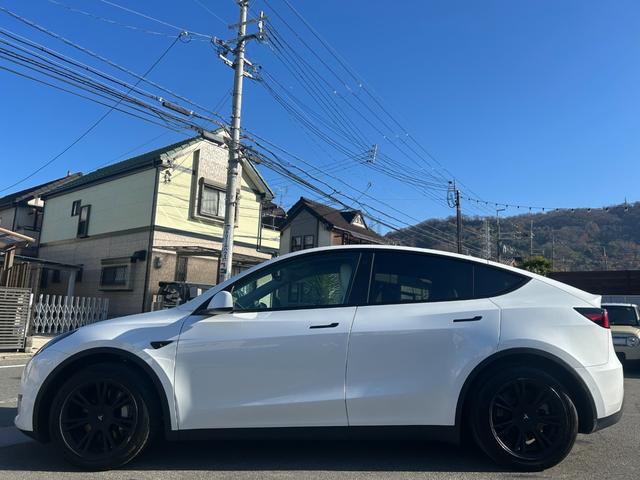 モデルＹ 　プレミアムホワイトインテリア／オートパイロット／パノラマガラスルーフ／パワーフランク／パワーシート／全席シートヒーター／アラウンドビュー／ステアリングヒーター（11枚目）