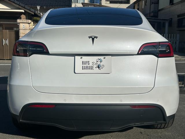 モデルＹ 　プレミアムホワイトインテリア／オートパイロット／パノラマガラスルーフ／パワーフランク／パワーシート／全席シートヒーター／アラウンドビュー／ステアリングヒーター（12枚目）