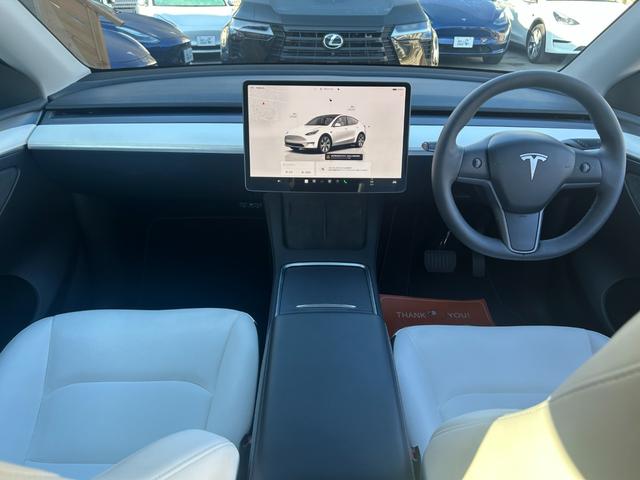 モデルＹ 　プレミアムホワイトインテリア／オートパイロット／パノラマガラスルーフ／パワーフランク／パワーシート／全席シートヒーター／アラウンドビュー／ステアリングヒーター（17枚目）