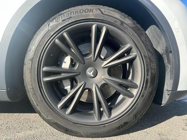 モデルＹ 　プレミアムホワイトインテリア／オートパイロット／パノラマガラスルーフ／パワーフランク／パワーシート／全席シートヒーター／アラウンドビュー／ステアリングヒーター（72枚目）