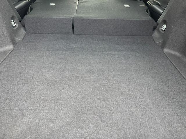 プリウス Ｚ　パノラマルーフ／全方位カメラ／ＥＴＣ／ＨＤＭＩ／クルコン／非接触充電／ＵＳＢ－Ｃ／デジタルインナーミラー／シートメモリー／シートヒーター／ステアリングヒーター／ベンチレーション（27枚目）