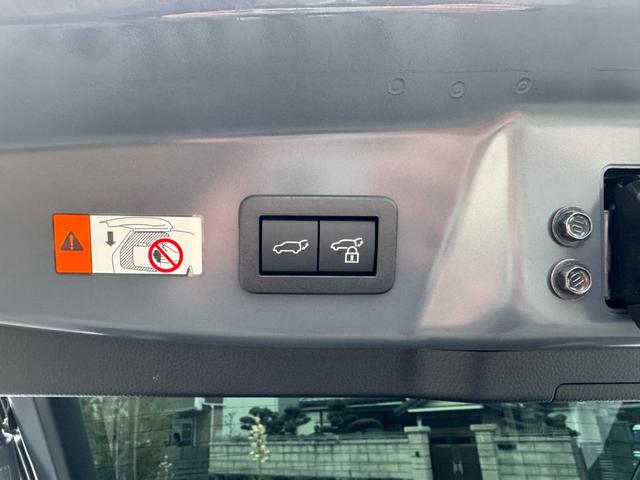 プリウス Ｚ　パノラマルーフ／全方位カメラ／ＥＴＣ／ＨＤＭＩ／クルコン／非接触充電／ＵＳＢ－Ｃ／デジタルインナーミラー／シートメモリー／シートヒーター／ステアリングヒーター／ベンチレーション（43枚目）