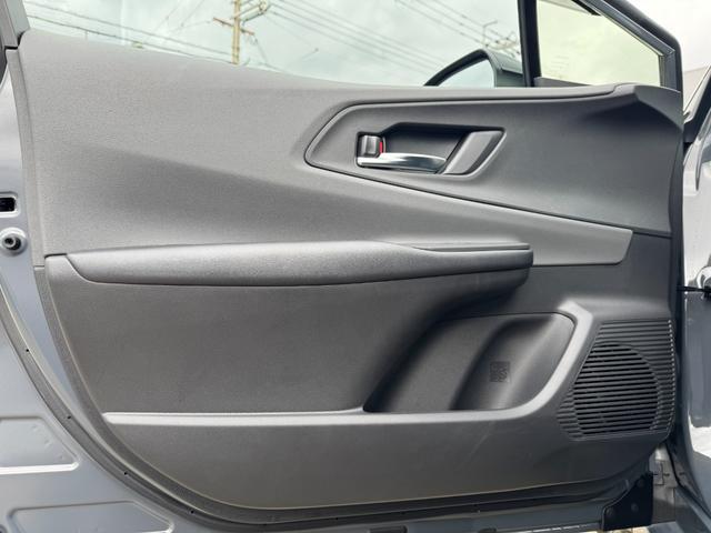 プリウス Ｚ　パノラマルーフ／全方位カメラ／ＥＴＣ／ＨＤＭＩ／クルコン／非接触充電／ＵＳＢ－Ｃ／デジタルインナーミラー／シートメモリー／シートヒーター／ステアリングヒーター／ベンチレーション（51枚目）