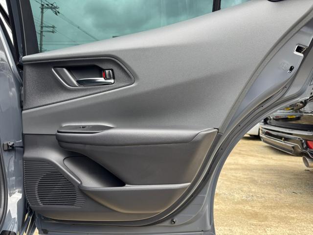 プリウス Ｚ　パノラマルーフ／全方位カメラ／ＥＴＣ／ＨＤＭＩ／クルコン／非接触充電／ＵＳＢ－Ｃ／デジタルインナーミラー／シートメモリー／シートヒーター／ステアリングヒーター／ベンチレーション（54枚目）