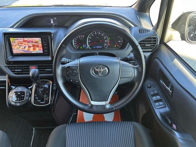 ヴォクシー ＺＳ　煌ＩＩ　ナビ／フルセグ／バックカメラ／Ｂｌｕｅｔｏｏｔｈ／両側パワースライドドア／スマートキー／衝突被害軽減／レーンキープアシスト／オートハイビーム／アイドリング／スマートキー（6枚目）