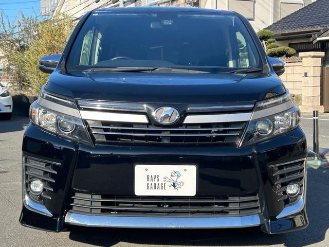 ヴォクシー ＺＳ　煌ＩＩ　ナビ／フルセグ／バックカメラ／Ｂｌｕｅｔｏｏｔｈ／両側パワースライドドア／スマートキー／衝突被害軽減／レーンキープアシスト／オートハイビーム／アイドリング／スマートキー（9枚目）