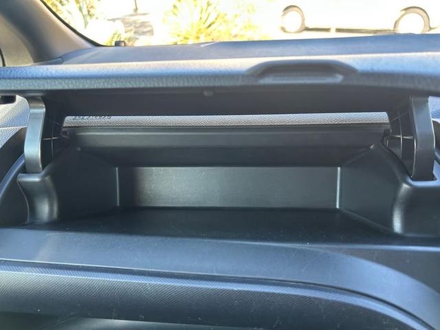 ヴォクシー ＺＳ　煌ＩＩ　ナビ／フルセグ／バックカメラ／Ｂｌｕｅｔｏｏｔｈ／両側パワースライドドア／スマートキー／衝突被害軽減／レーンキープアシスト／オートハイビーム／アイドリング／スマートキー（36枚目）