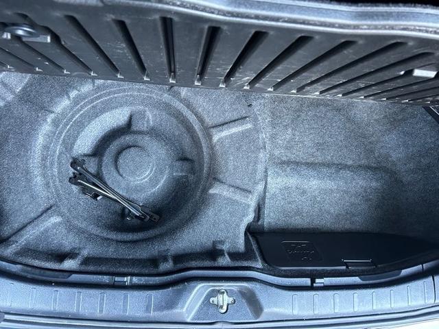 ヴォクシー ＺＳ　煌ＩＩ　ナビ／フルセグ／バックカメラ／Ｂｌｕｅｔｏｏｔｈ／両側パワースライドドア／スマートキー／衝突被害軽減／レーンキープアシスト／オートハイビーム／アイドリング／スマートキー（48枚目）