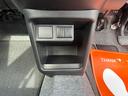 Ｆ　車検Ｒ９年１１月／キーレス／横滑り防止装置／タイヤパンク修理キット／前席電動パワーウィンドウ／ＣＤ再生／ＭＴモード付き／取り扱い説明書／点検記録簿／（35枚目）