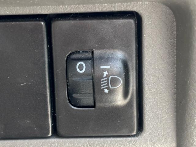 ＮＶ１００クリッパーバン ＤＸ　セーフティパッケージ　ハイルーフ　２速発進　ハイルーフ　５ＡＧＳ　キーレス　衝突軽減システム　エアコン　パワステ　盗難防止装置　光軸ダイヤル　レーンアシスト　障害物センサー　取説　軽貨物　黒ナンバー　事業用登録可（16枚目）