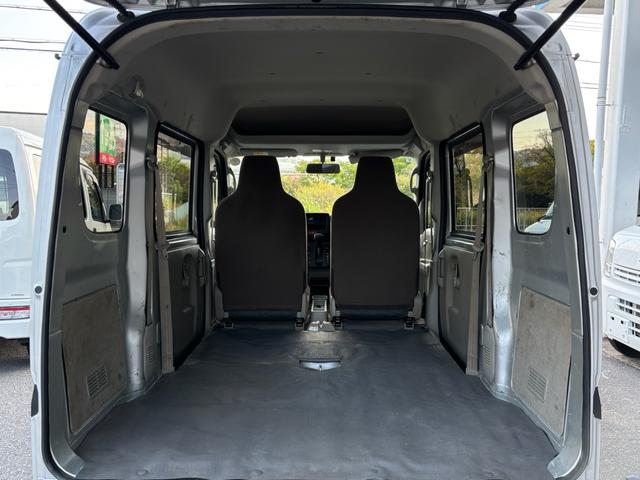 ＮＶ１００クリッパーバン ＤＸ　ＧＬパッケージ　ハイルーフ　４ＡＴ　キーレス　エアコン　パワステ　盗難防止装置　光軸ダイヤル　レーンアシスト　障害物センサー　取説　軽貨物　黒ナンバー　事業用登録可（12枚目）