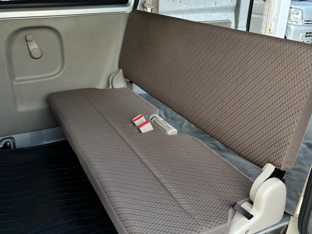 ＮＶ１００クリッパーバン ＤＸ　ＧＬパッケージ　ハイルーフ　４ＡＴ　キーレス　エアコン　パワステ　盗難防止装置　光軸ダイヤル　レーンアシスト　障害物センサー　取説　軽貨物　黒ナンバー　事業用登録可（17枚目）