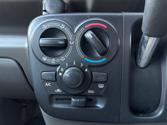 ＮＶ１００クリッパーバン ＤＸ　ＧＬパッケージ　ハイルーフ　４ＡＴ　キーレス　エアコン　パワステ　盗難防止装置　光軸ダイヤル　レーンアシスト　障害物センサー　取説　軽貨物　黒ナンバー　事業用登録可（27枚目）