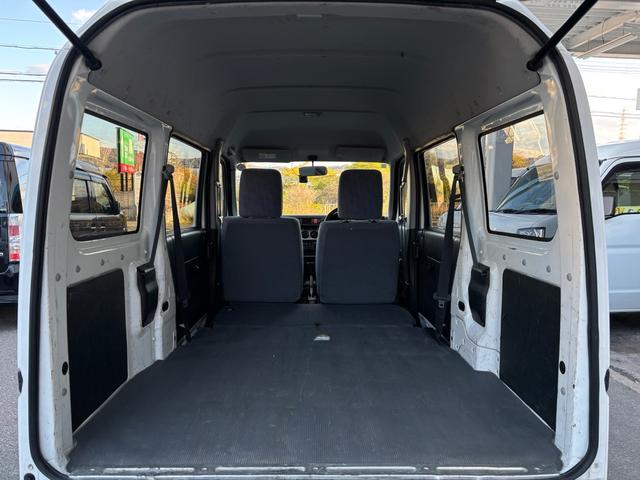 アクティバン ＳＤＸ　ハイルーフ　３ＡＴ　キーレス　エアバック　集中ドアロック　盗難防止　１オーナー　点検整備記録簿　取説　保証書　黒ナンバー　事業用登録可（11枚目）