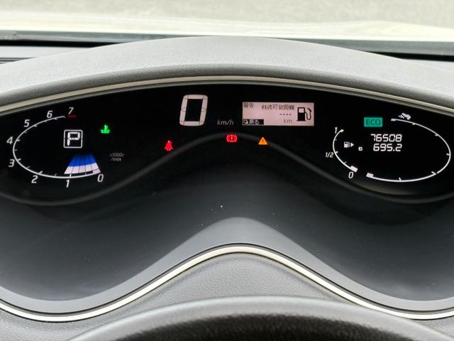 セレナ ハイウェイスター　Ｓ－ハイブリッド　Ｖセレクション　純正ナビ・後席モニター・両側電動スライド・フルセグ・ＣＤ／ＤＶＤ再生可・Ｂｌｕｅｔｏｏｔｈ・バックカメラ・ＥＴＣ・クルコン・ＨＩＤ・前後ドラレコ・フォグランプ・オートライト・保証付き（6枚目）