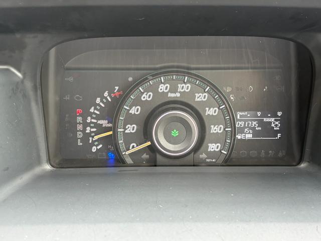 ステップワゴン Ｇ　ＨＤＤナビ　スマートスタイルエディション　両側電動スライドドア・純正ナビ・フルセグ・ＣＤ／ＤＶＤ再生・バックカメラ・ＥＴＣ・オートライト・ＨＩＤ・ステリモ・スマートキー・フォグライト・保証付き（6枚目）