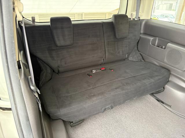 ステップワゴン Ｇ　ＨＤＤナビ　スマートスタイルエディション　両側電動スライドドア・純正ナビ・フルセグ・ＣＤ／ＤＶＤ再生・バックカメラ・ＥＴＣ・オートライト・ＨＩＤ・ステリモ・スマートキー・フォグライト・保証付き（28枚目）