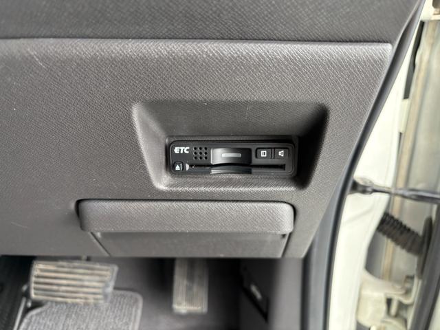 ステップワゴン Ｇ　ＨＤＤナビ　スマートスタイルエディション　両側電動スライドドア・純正ナビ・フルセグ・ＣＤ／ＤＶＤ再生・バックカメラ・ＥＴＣ・オートライト・ＨＩＤ・ステリモ・スマートキー・フォグライト・保証付き（41枚目）