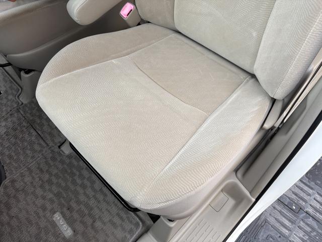 ノア Ｘ　Ｌセレクション　モデリスタフルエアロ・純正ナビ・ＴＶ・ＣＤ・ＤＶＤ再生可・後席モニター・ＥＴＣ・バックカメラ・両側スライド片側電動スライド・ＨＩＤ・スマートキー・電格ミラー・７人乗り・オートライト・保証付（15枚目）