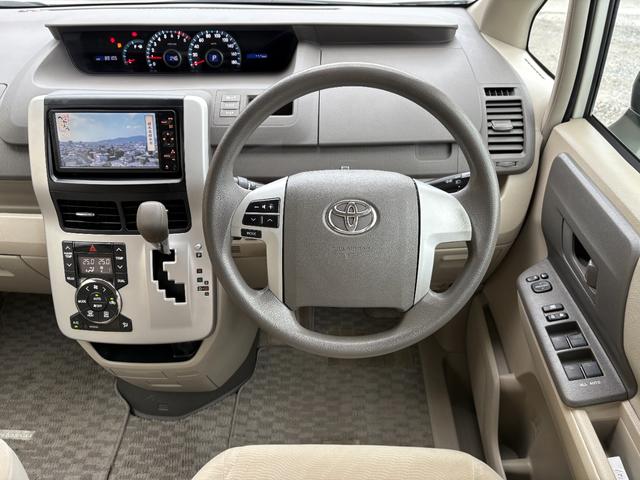 ノア Ｘ　Ｌセレクション　モデリスタフルエアロ・純正ナビ・ＴＶ・ＣＤ・ＤＶＤ再生可・後席モニター・ＥＴＣ・バックカメラ・両側スライド片側電動スライド・ＨＩＤ・スマートキー・電格ミラー・７人乗り・オートライト・保証付（37枚目）