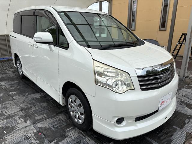 ノア Ｘ　Ｌセレクション　モデリスタフルエアロ・純正ナビ・ＴＶ・ＣＤ・ＤＶＤ再生可・後席モニター・ＥＴＣ・バックカメラ・両側スライド片側電動スライド・ＨＩＤ・スマートキー・電格ミラー・７人乗り・オートライト・保証付（40枚目）