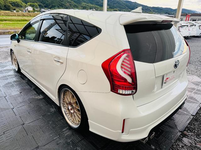 プリウスアルファ Ｓ　チューン　ブラック　モデリスタエアロ・ＷＯＲＫ１９ＡＷ・ガナドール４本出マフラー・車高調・社外テール・社外９インチナビ・バックカメラ・ＥＴＣ・クルコン・ＣＤ／ＤＶＤ／ＢＴ・ＬＥＤヘッドライト・社外レーダー・保証付き（2枚目）