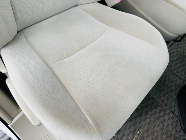 ノア X スマートエディション 純正ナビ・TV・バックカメラ・CD再生・Bluetooth・両側電動スライドドア・7人乗り・ETC・ステリモ・スマートキー・オートライト・HID・社外アルミ16インチ・保証付き(13枚目)