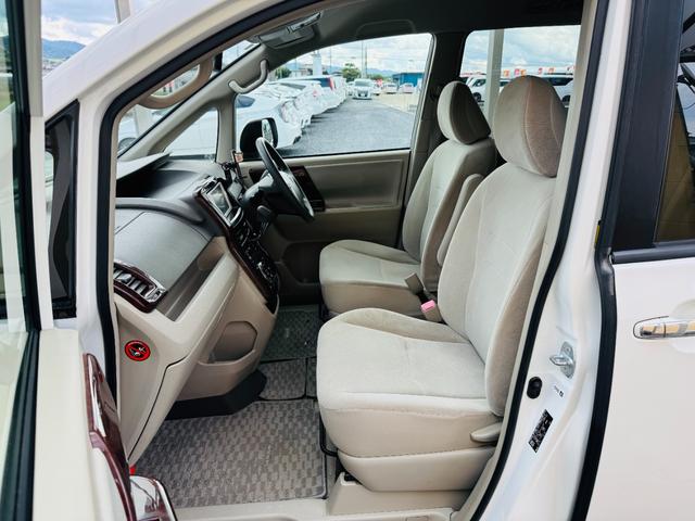 ノア X スマートエディション 純正ナビ・TV・バックカメラ・CD再生・Bluetooth・両側電動スライドドア・7人乗り・ETC・ステリモ・スマートキー・オートライト・HID・社外アルミ16インチ・保証付き(16枚目)