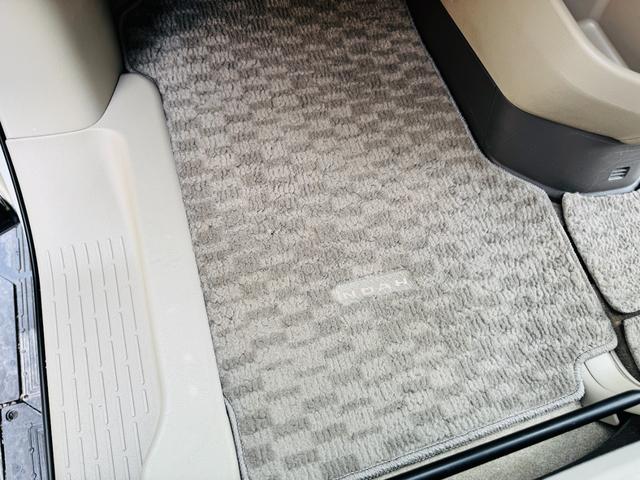 ノア X スマートエディション 純正ナビ・TV・バックカメラ・CD再生・Bluetooth・両側電動スライドドア・7人乗り・ETC・ステリモ・スマートキー・オートライト・HID・社外アルミ16インチ・保証付き(18枚目)