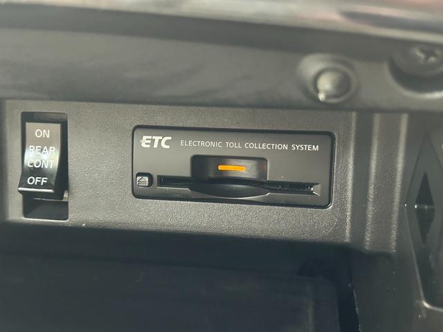 フーガ 250GT タイプP メーカーナビ・フルセグ・CD/DVD再生可・Bluetooth・ステリモ・ETC・バックカメラ・サイドカメラ・全席パワーシート・シートヒーター・シートエアコン・ACC・白革シート・HID・保証付(9枚目)