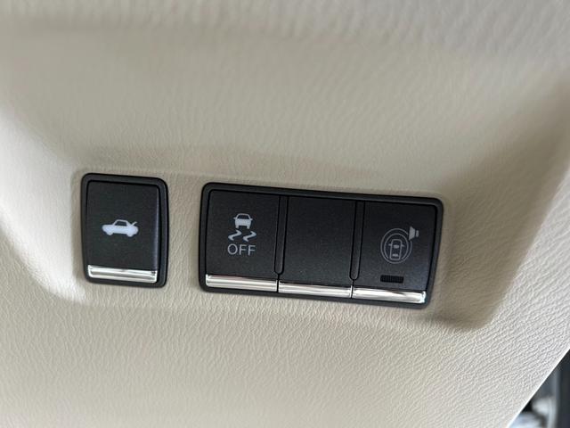 フーガ 250GT タイプP メーカーナビ・フルセグ・CD/DVD再生可・Bluetooth・ステリモ・ETC・バックカメラ・サイドカメラ・全席パワーシート・シートヒーター・シートエアコン・ACC・白革シート・HID・保証付(12枚目)