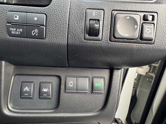 セレナ 20X S-ハイブリッドアドバンスドセーフティパック 衝突軽減ブレーキ・外品ナビ・フルセグ・CD再生可・Bluetooth・全周囲カメラ・ETC・クルコン・前後クリアランスソナー・両側スライド片側電動スライド・スマートキー・電格ミラー・保証付(11枚目)