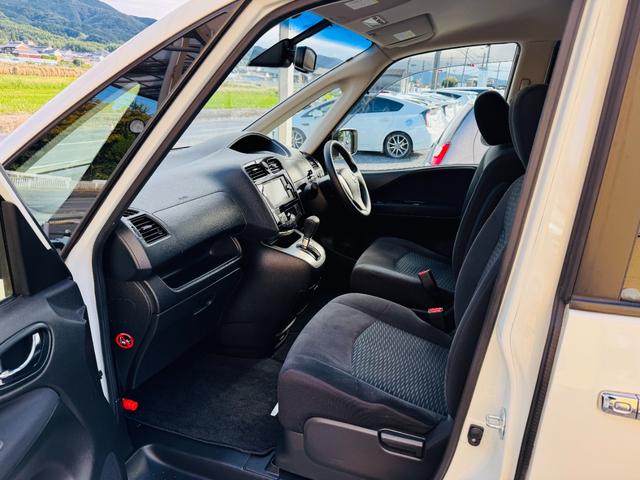 セレナ 20X S-ハイブリッドアドバンスドセーフティパック 衝突軽減ブレーキ・外品ナビ・フルセグ・CD再生可・Bluetooth・全周囲カメラ・ETC・クルコン・前後クリアランスソナー・両側スライド片側電動スライド・スマートキー・電格ミラー・保証付(16枚目)