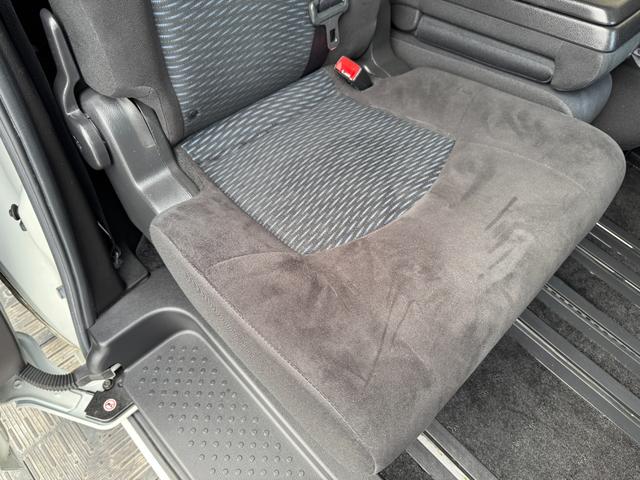 セレナ 20X S-ハイブリッドアドバンスドセーフティパック 衝突軽減ブレーキ・外品ナビ・フルセグ・CD再生可・Bluetooth・全周囲カメラ・ETC・クルコン・前後クリアランスソナー・両側スライド片側電動スライド・スマートキー・電格ミラー・保証付(23枚目)