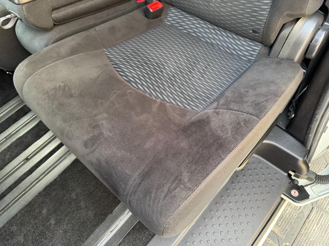 セレナ 20X S-ハイブリッドアドバンスドセーフティパック 衝突軽減ブレーキ・外品ナビ・フルセグ・CD再生可・Bluetooth・全周囲カメラ・ETC・クルコン・前後クリアランスソナー・両側スライド片側電動スライド・スマートキー・電格ミラー・保証付(25枚目)