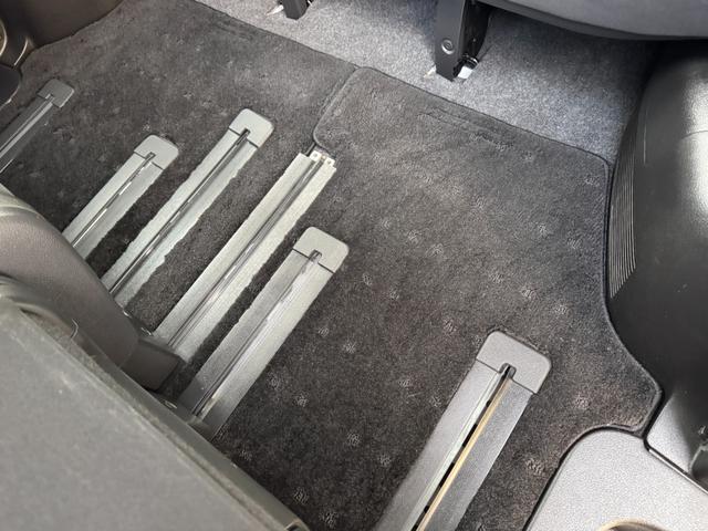 セレナ 20X S-ハイブリッドアドバンスドセーフティパック 衝突軽減ブレーキ・外品ナビ・フルセグ・CD再生可・Bluetooth・全周囲カメラ・ETC・クルコン・前後クリアランスソナー・両側スライド片側電動スライド・スマートキー・電格ミラー・保証付(30枚目)