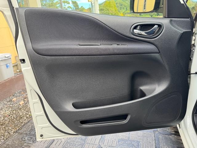 セレナ 20X S-ハイブリッドアドバンスドセーフティパック 衝突軽減ブレーキ・外品ナビ・フルセグ・CD再生可・Bluetooth・全周囲カメラ・ETC・クルコン・前後クリアランスソナー・両側スライド片側電動スライド・スマートキー・電格ミラー・保証付(37枚目)