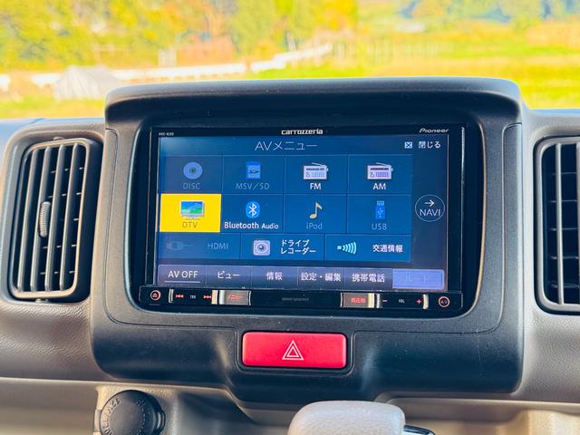エブリイワゴン ＰＺターボスペシャル　衝突軽減ブレーキ・外品ナビ・フルセグ・ＣＤ・ＤＶＤ再生可・Ｂｌｕｅｔｏｏｔｈ・ＥＴＣ・バックカメラ・両側電動・レザー調シートカバー・ハイルーフ・ラゲージマット・ＨＩＤ・オートステップ・スマキー・保証付（7枚目）